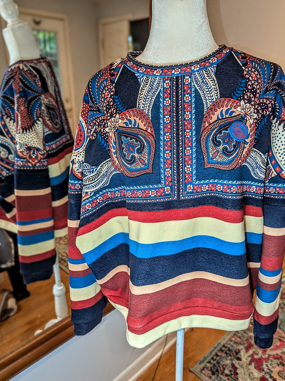Mixed Print Energy Sweatshirt
Red, Cream & Blue